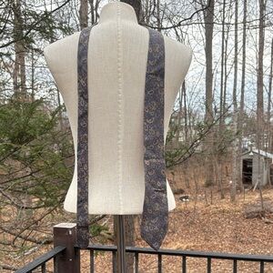 John Henry Paisley Patterned Tie 100% silk made in the USA One size